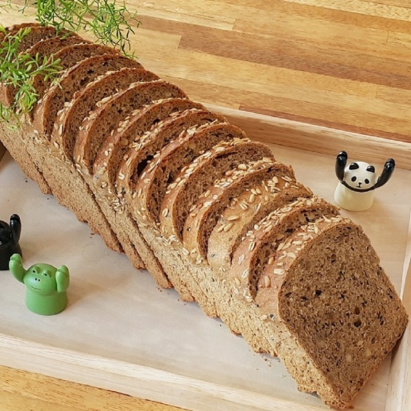 여주 100% 통곡물 통밀식빵900g ( 여주가 들어가 더건강 비건 저염 무설탕 샌드위치빵 )