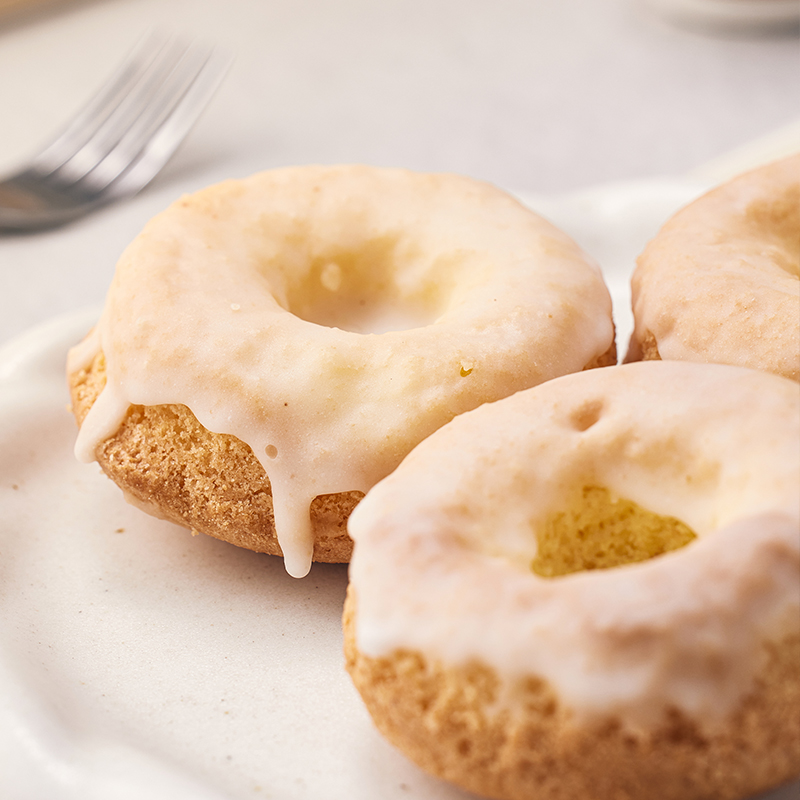 글루텐프리 달콤 담백한 도넛 3종 (인절미 도넛, 초코 글레이즈드 도넛, 말차 글레이즈드 도넛)